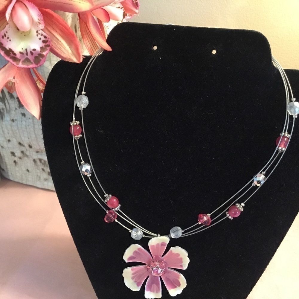 Silvertone Floating Bead Necklace w/Flower Pendant